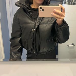 Black PUFFER jacket cropped
